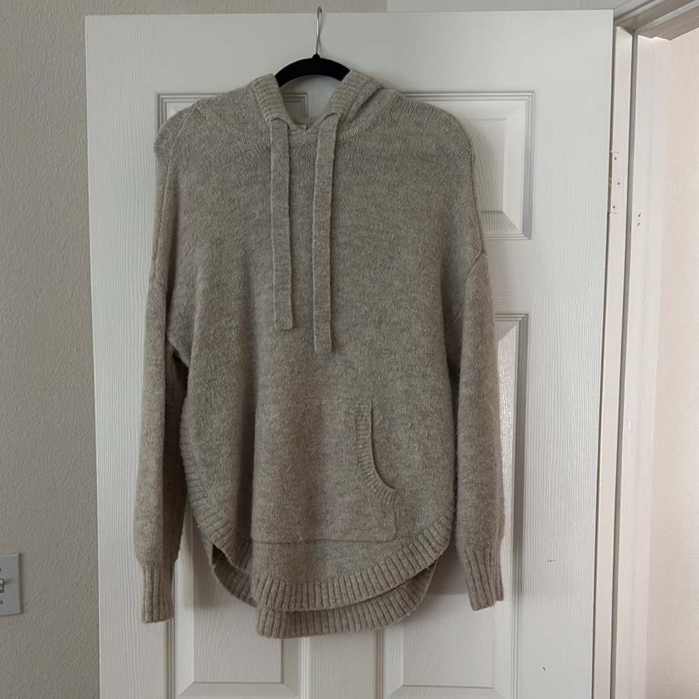 Madewell Tan Sweater with Cozy Texture and High-Low Hem